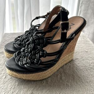 Mia Black Wedge Sandals Size 6